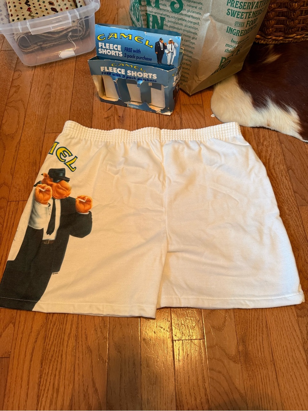 Vintage Camel Joe cotton white shorts